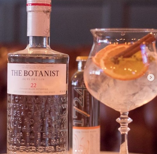 Experience Gin-Inspired Events and Enjoyment